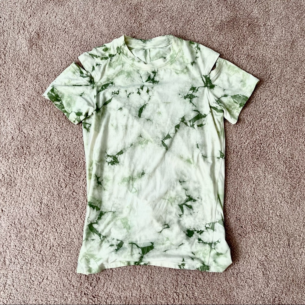 Lululemon LA all yours cut-out tee